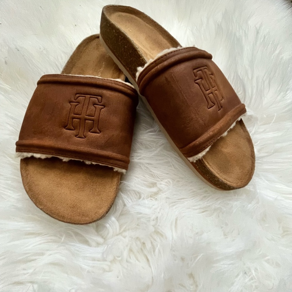 Tommy Hilfiger Tan Leather Fur Slides